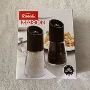 Salt and pepper shakers